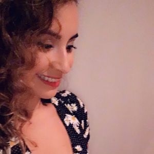 Meet your Posher, Marisa